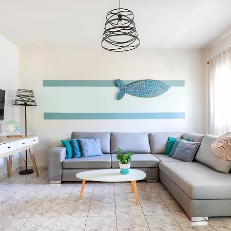 Catherine Blue Suites - 4 Minutes Off The Beach Poros  Exterior photo