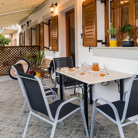 Catherine Blue Suites - 4 Minutes Off The Beach Poros  Exterior photo